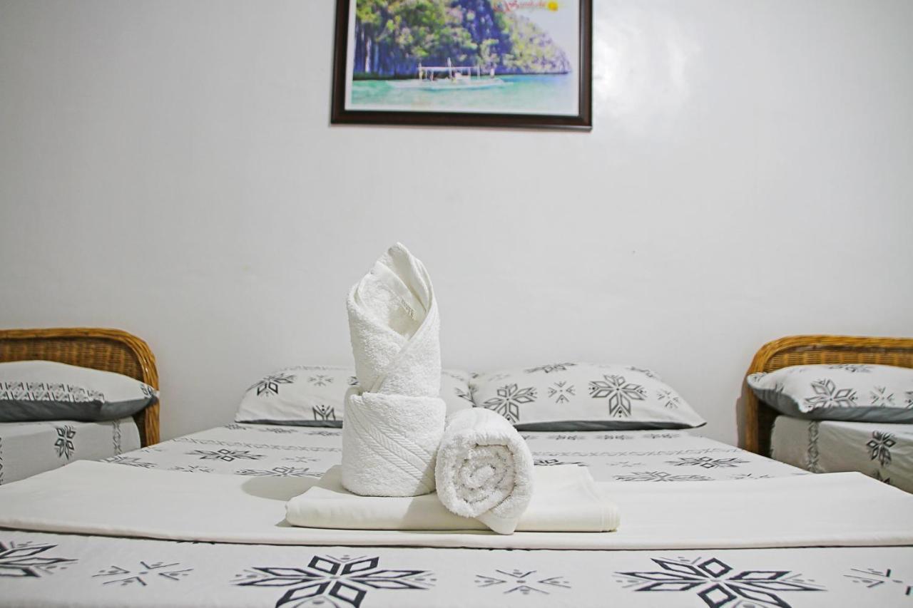 Mario'S Travellers Inn Coron Exterior foto